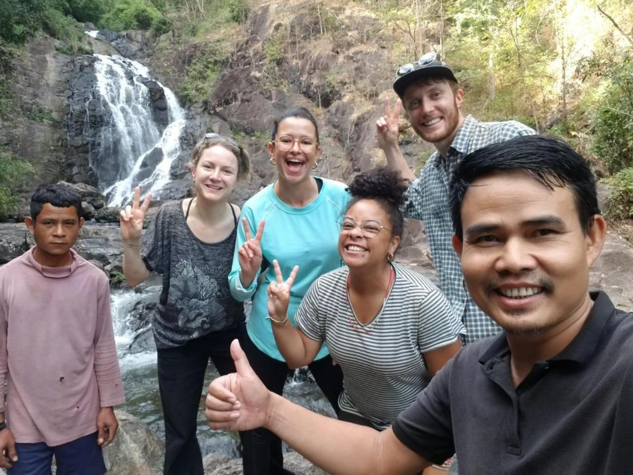 Tribal Village Homestay & Trekking Banlung Phòng bức ảnh
