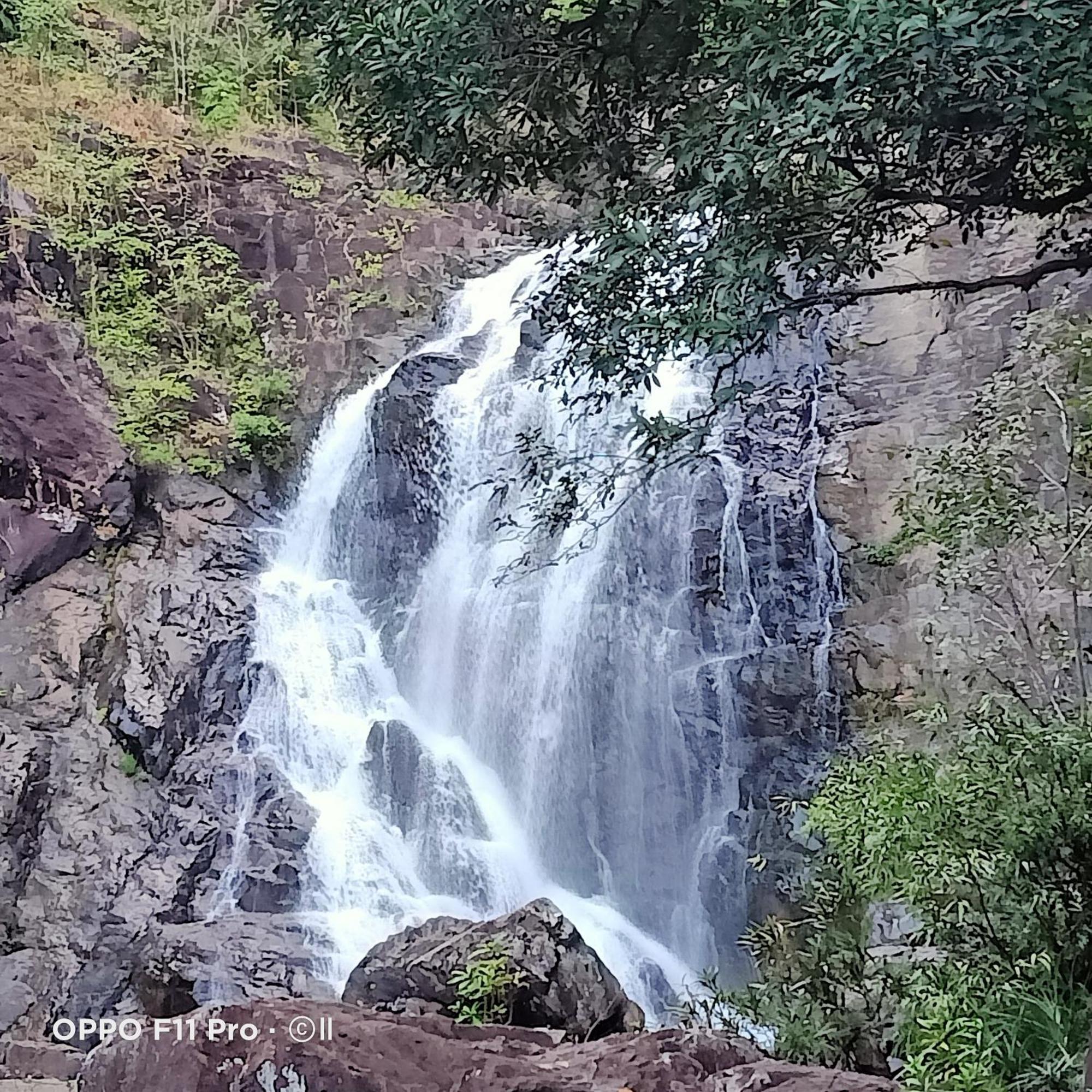 Tribal Village Homestay & Trekking Banlung Phòng bức ảnh